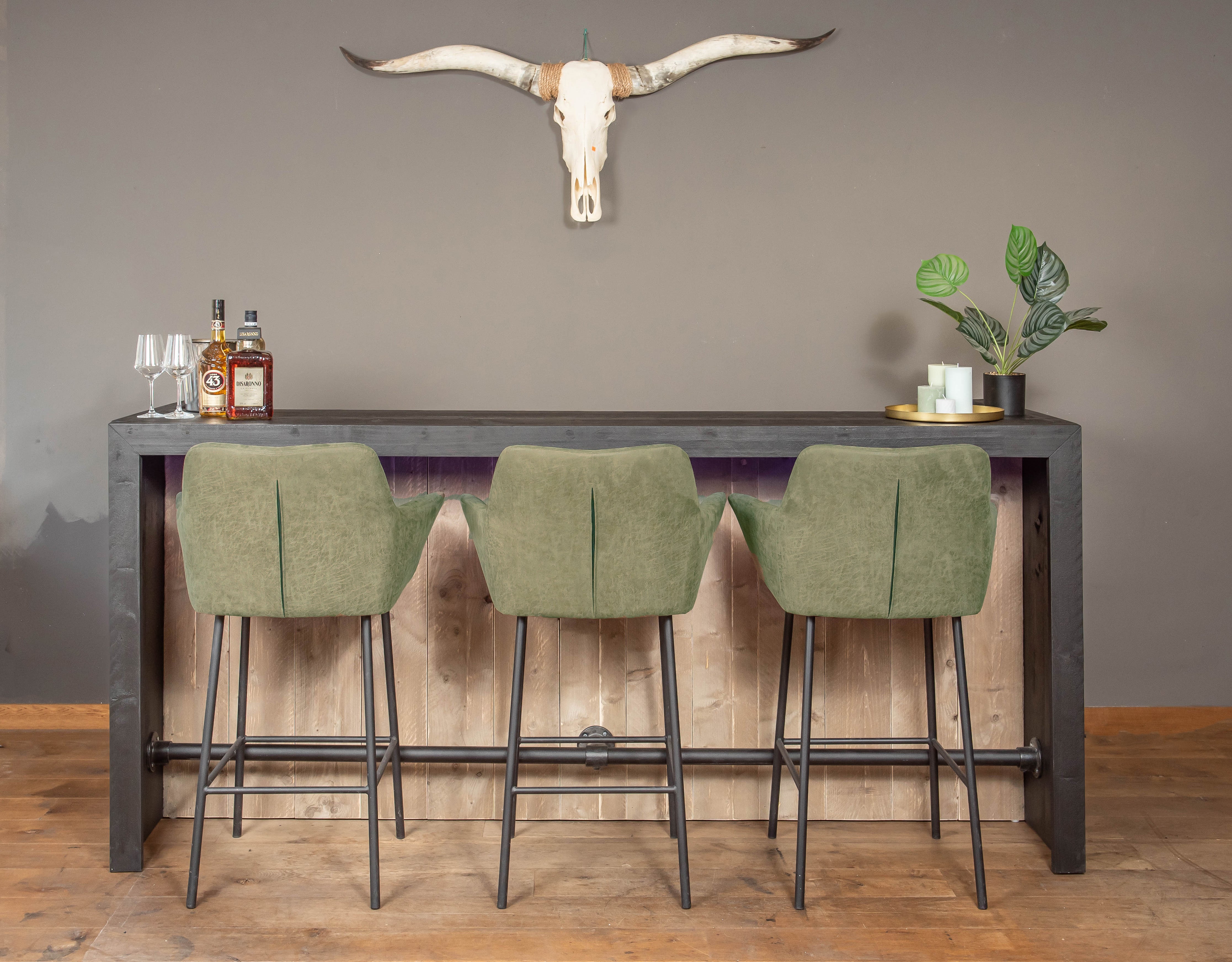 Design Bar met LED-verlichting en steigerbuis